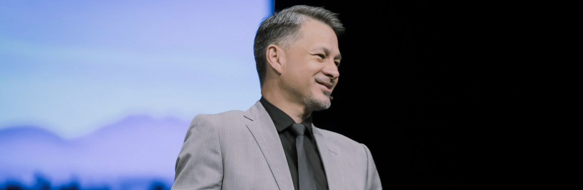 Pastor Cash Luna